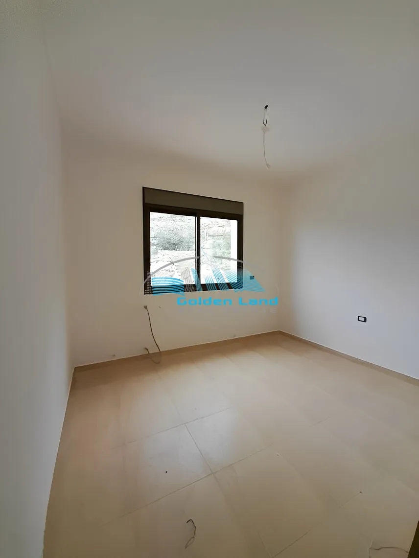 Apartment for Sale in Majdal Tarchich, Lebanon