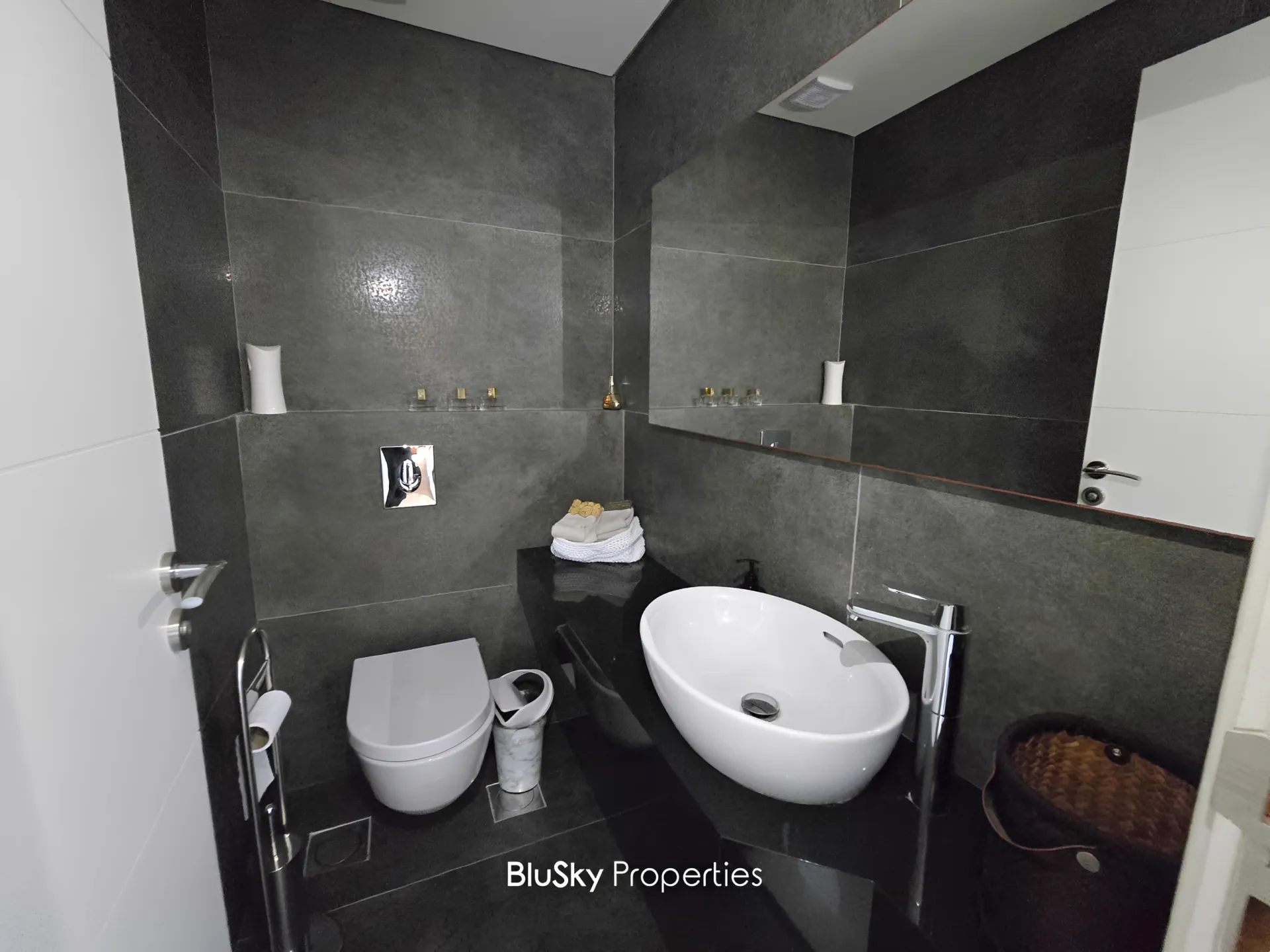 Apartment for sale in Mansourieh, lebanon