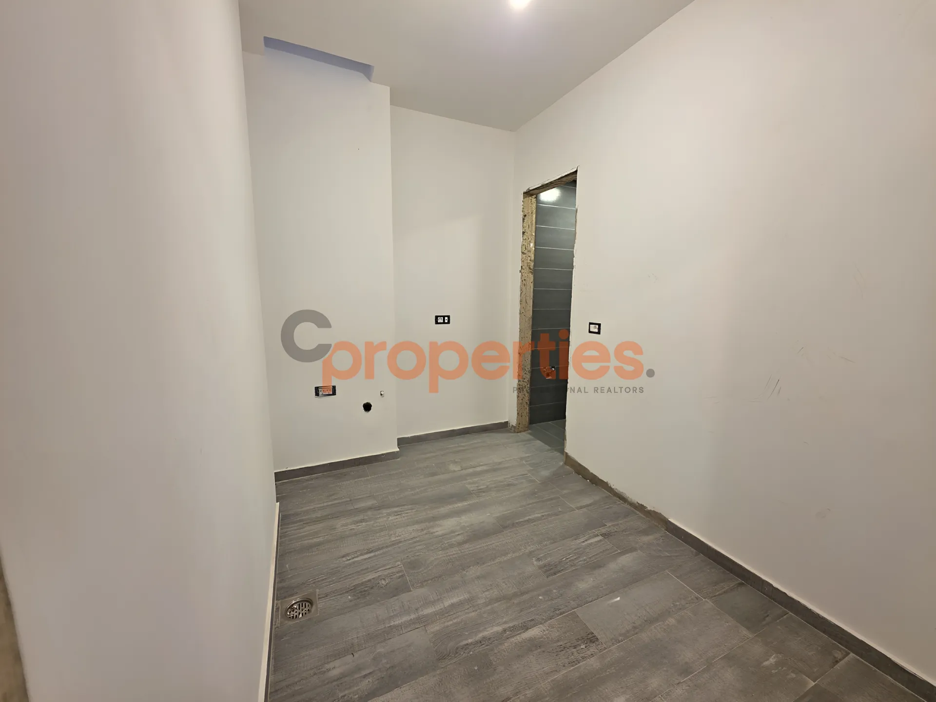 Apartment for Sale in Bharsaf