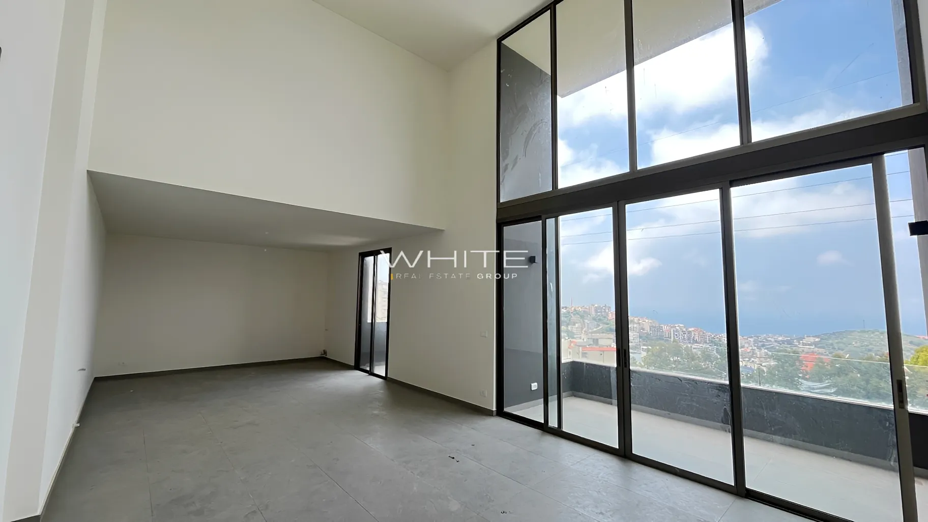 Duplex for sale in Mazraat Yachoua, Lebanon - 3 bed, 3 bath