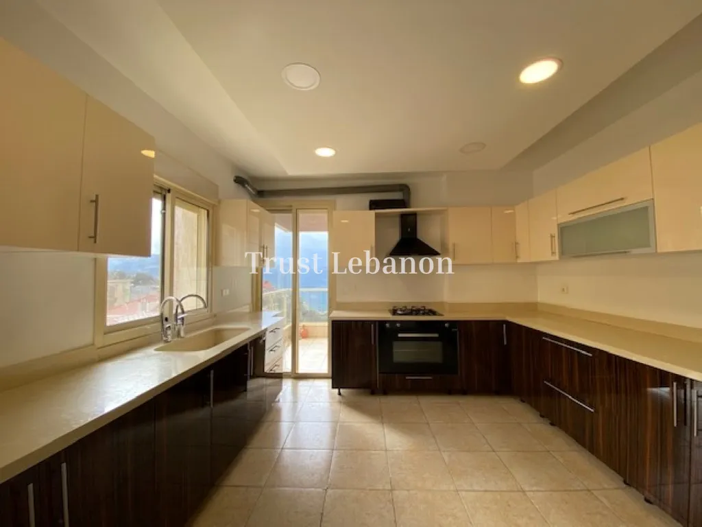 Duplex for rent in Baabdat, Lebanon
