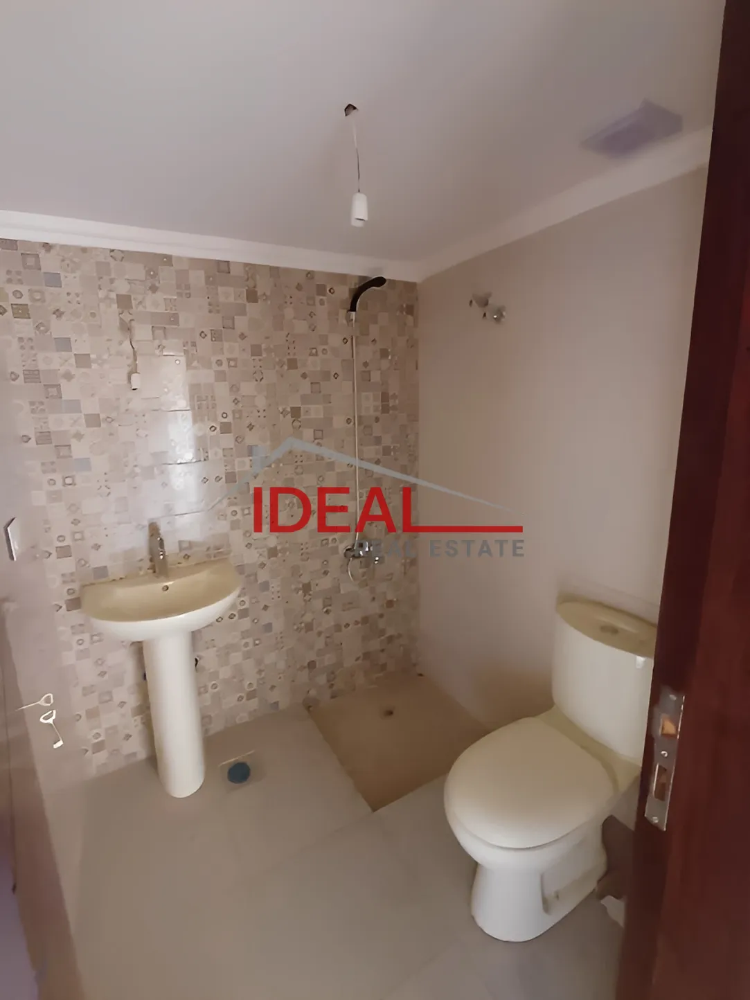 Apartment for Sale in Ijdabra, Lebanon - 3 bed, 3 bath