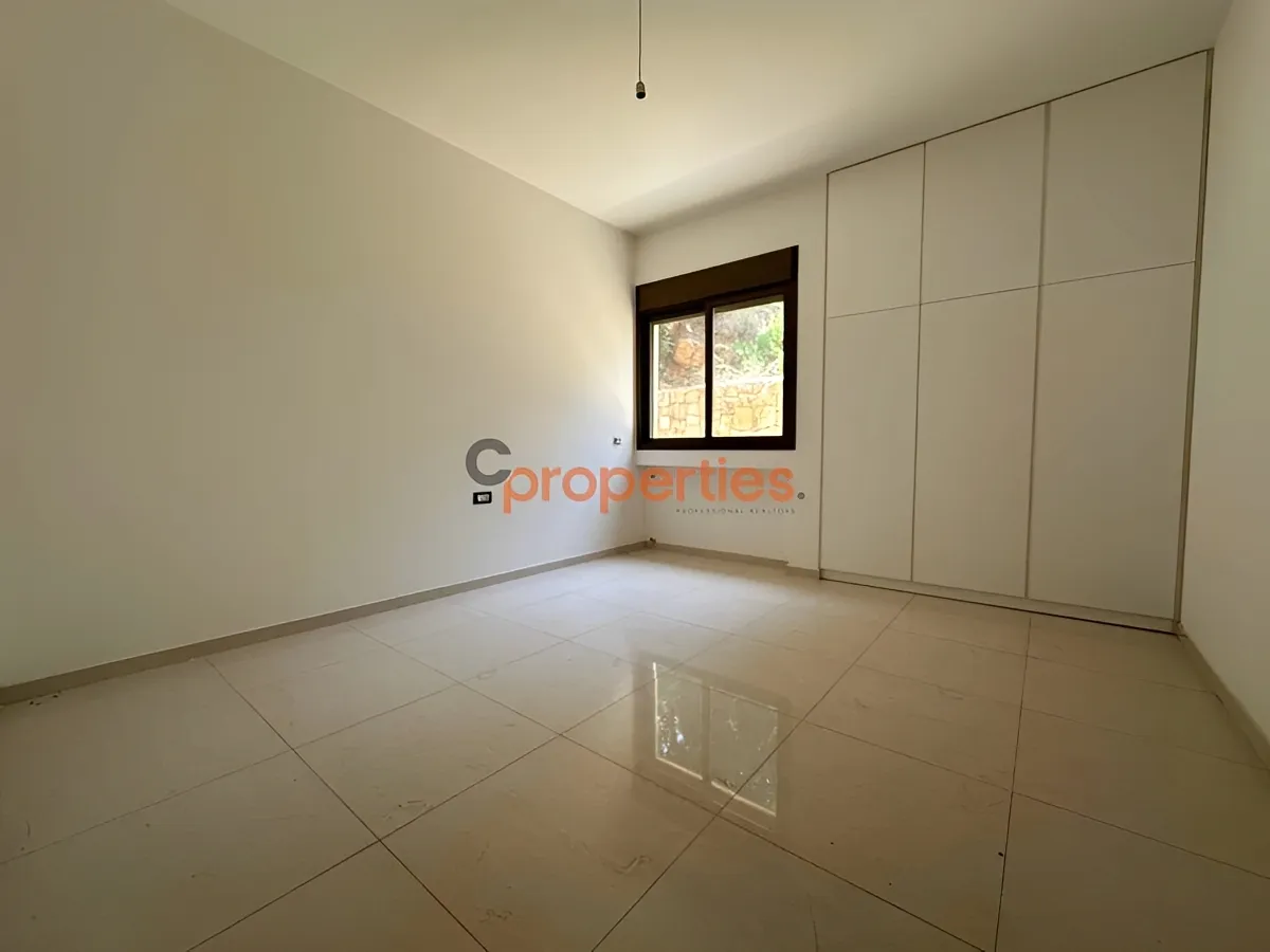 Apartment for Sale in Mtaileb