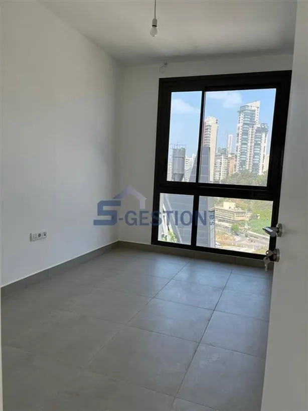 Apartment for Rent in Achrafieh - 3 bed, 4 bath