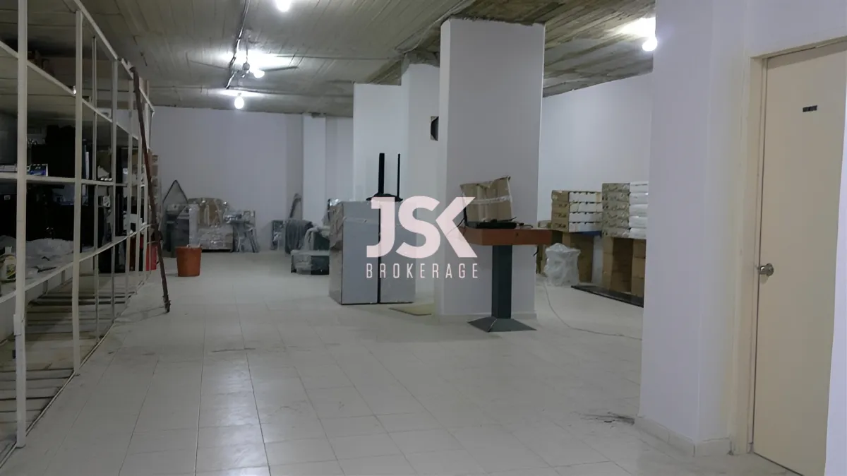 Warehouse for Sale in Bsalim
