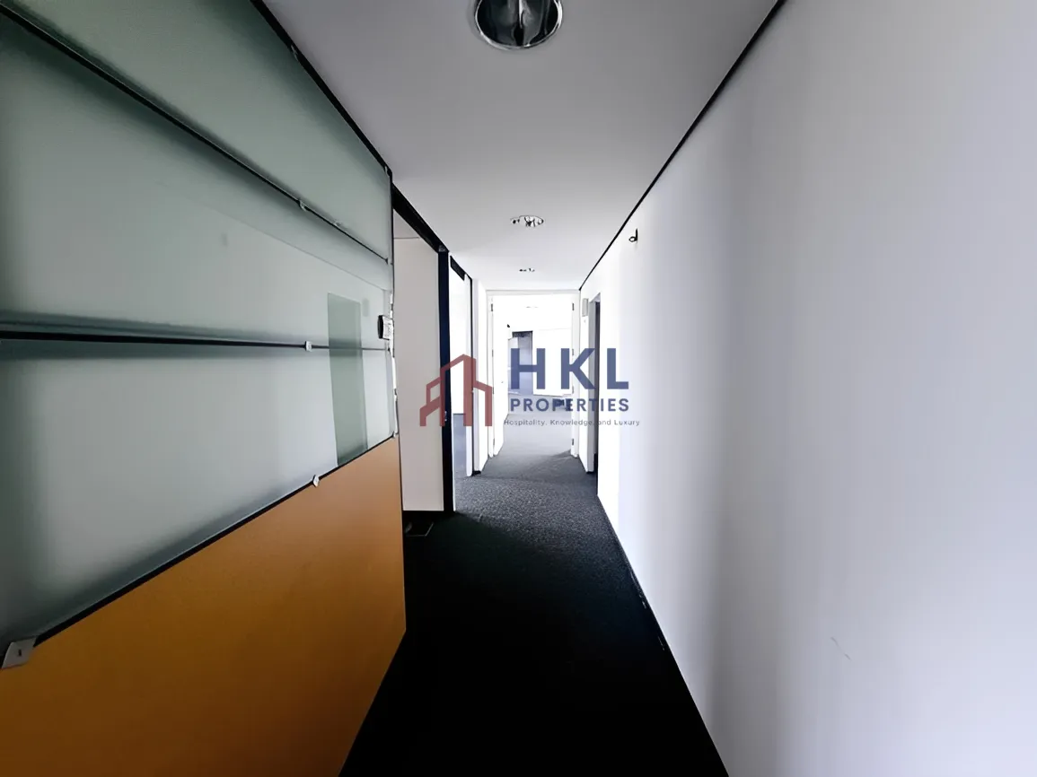 Office for Rent in Furn El Chebak, Bayrut, Lebanon