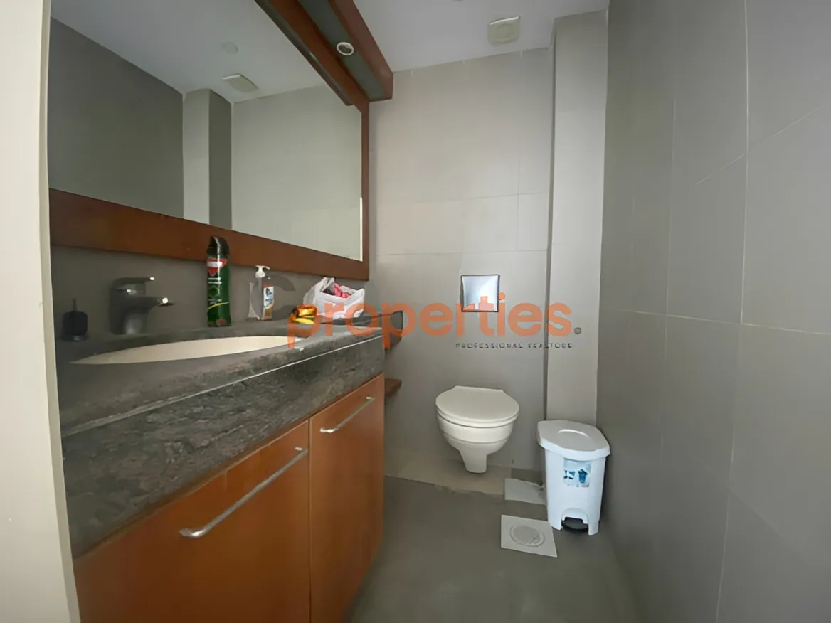 Office for Sale in Zalqa