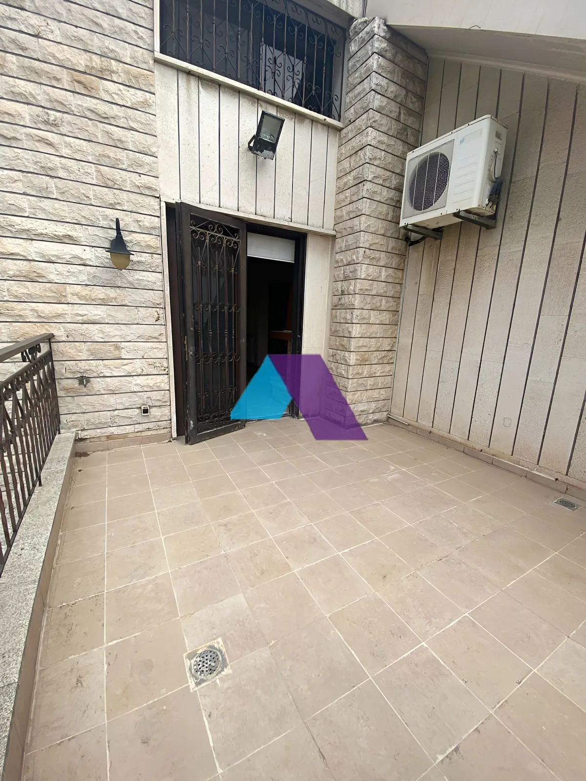 Apartment for Sale in Beit Meri - 4 bed, 6 bath