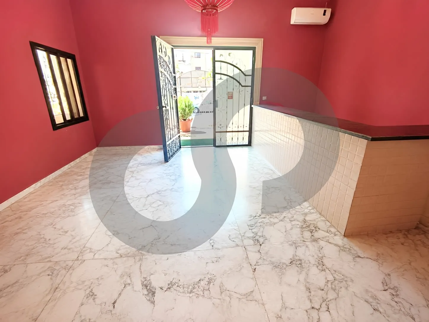 Apartment for Sale in Ain El Remmaneh - 3 bed, 4 bath