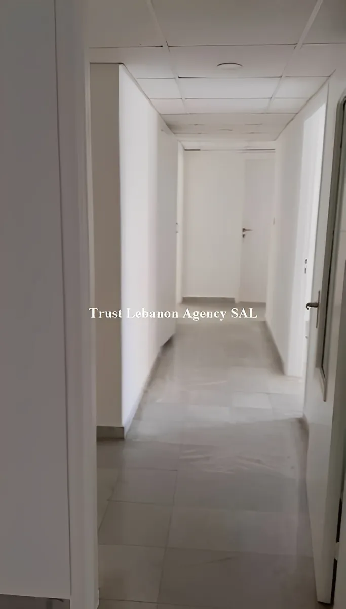 Office For Rent in Metn, Sin El Fil