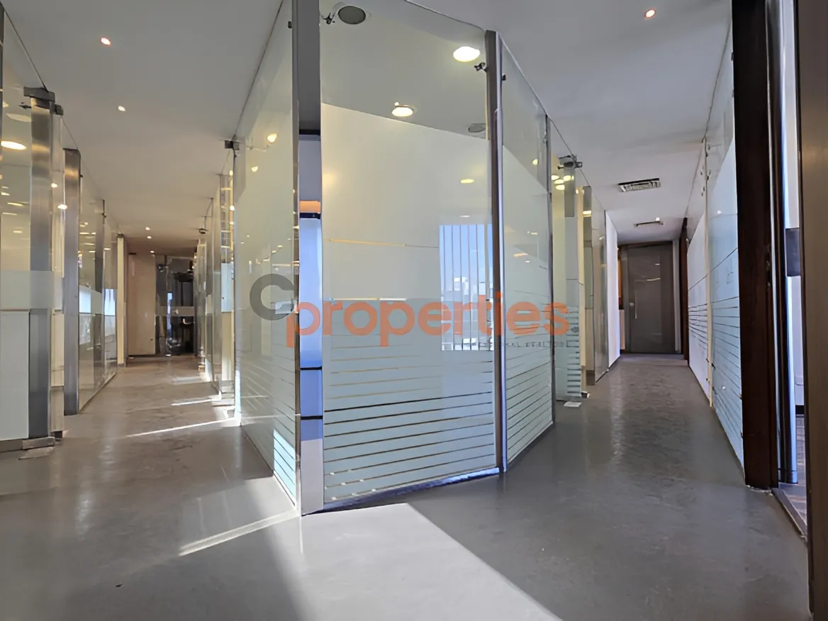 Office for Rent in Forn El Chebbak