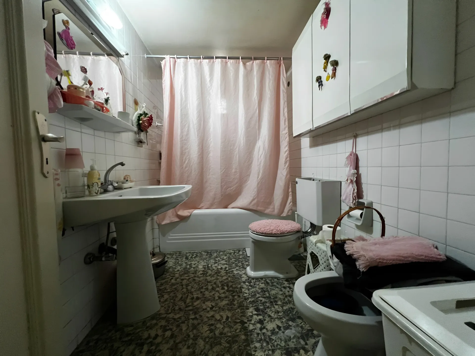 Apartment for Rent in Ain El Rihaneh - 3 bed, 2 bath