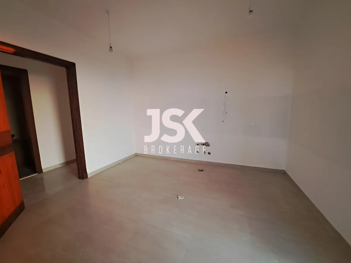 Apartment for Sale in Cornet Chahwan, Lebanon - 3 bed, 3 bath