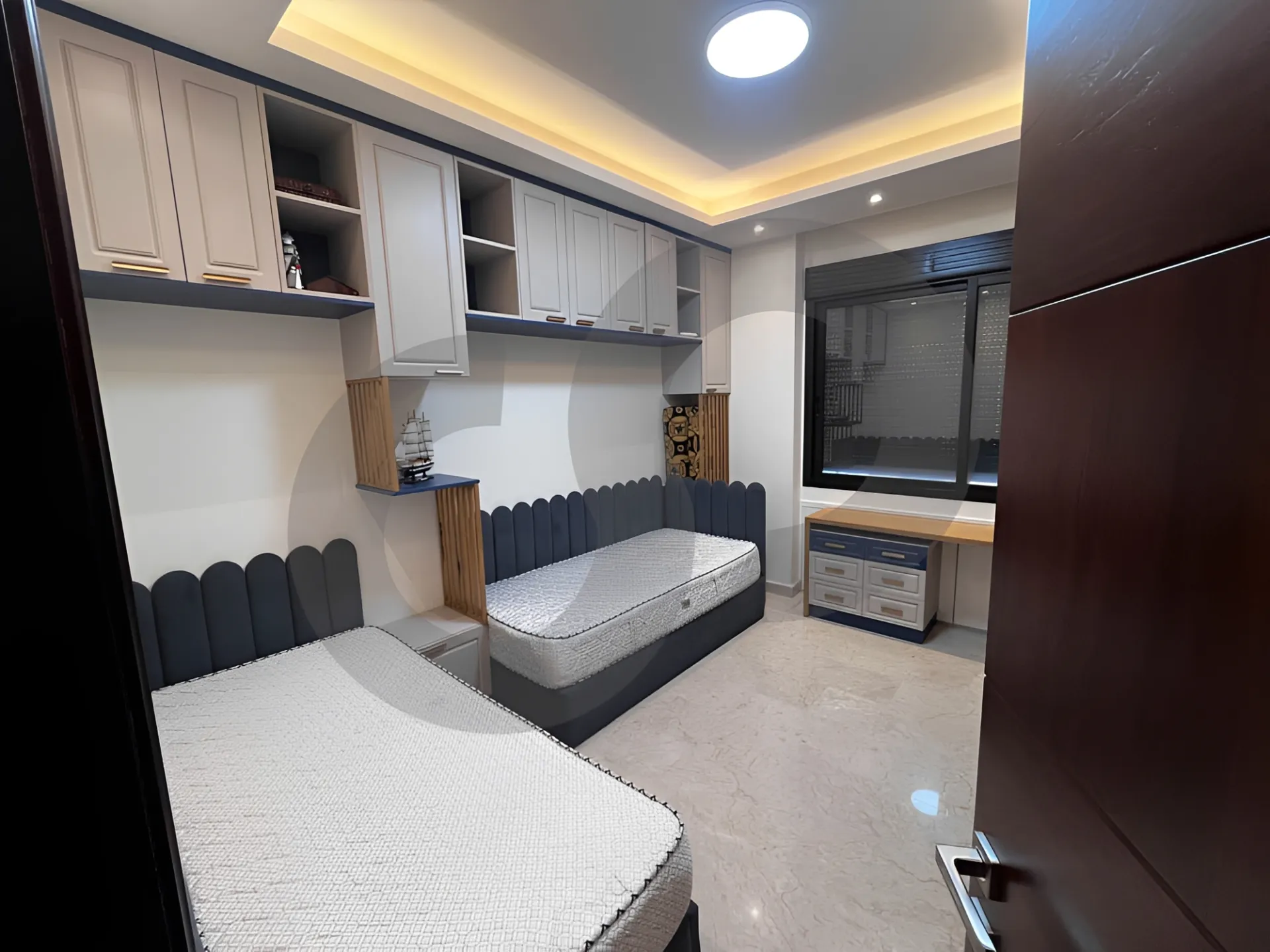 Building for Rent in Beirut