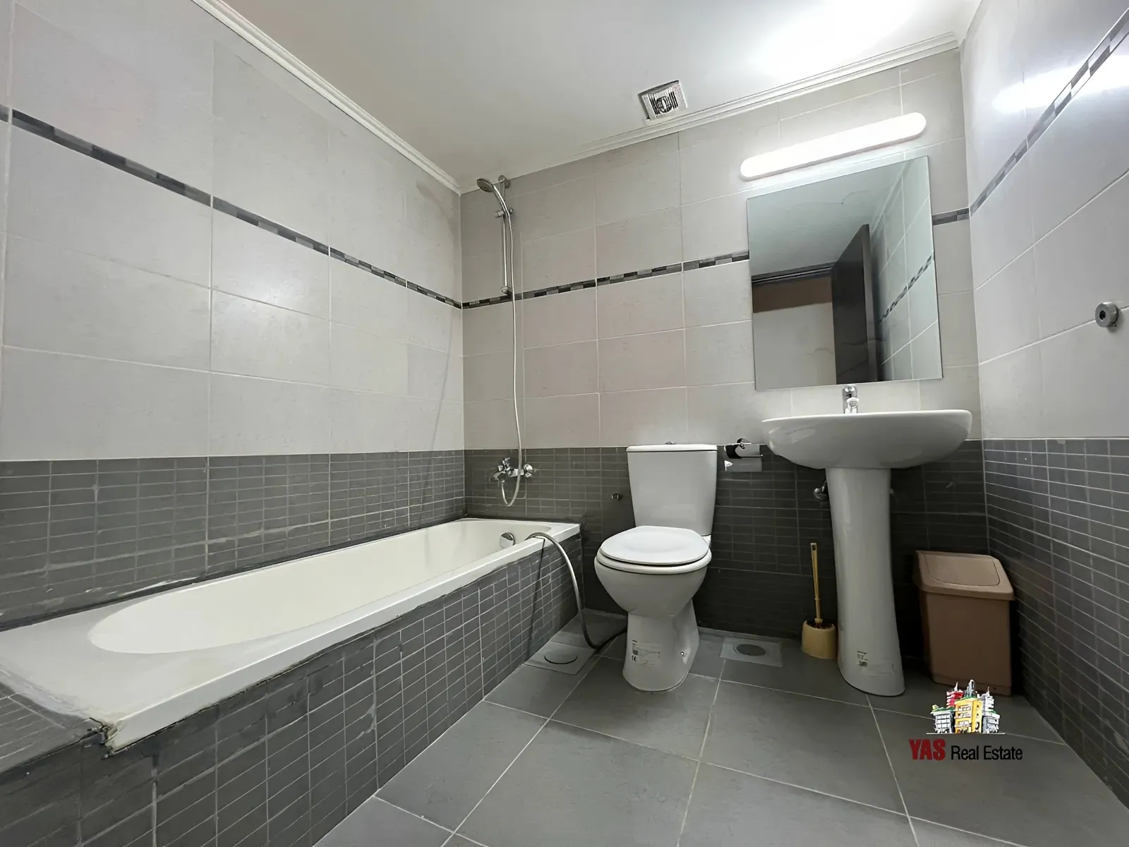 Apartment for Sale in Kaslik - 4 bed, 3 bath