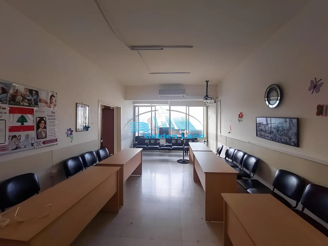 Office for rent in Dekwaneh