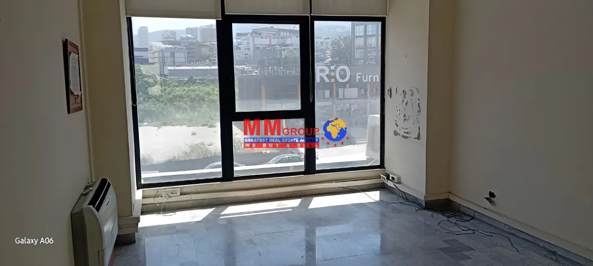 Office for rent in Sin El Fil