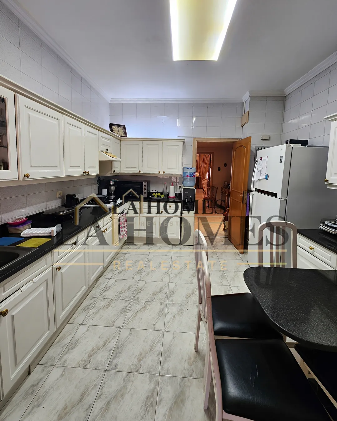Apartment for sale in Hamra