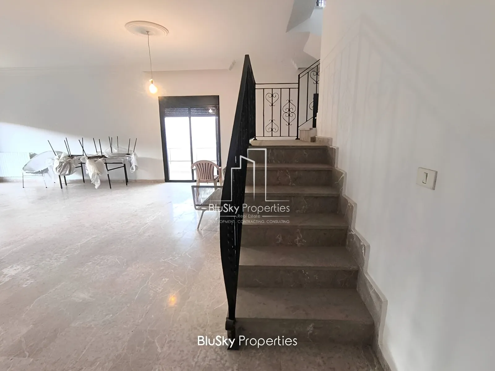 Duplex for Sale in Qornet El Hamra