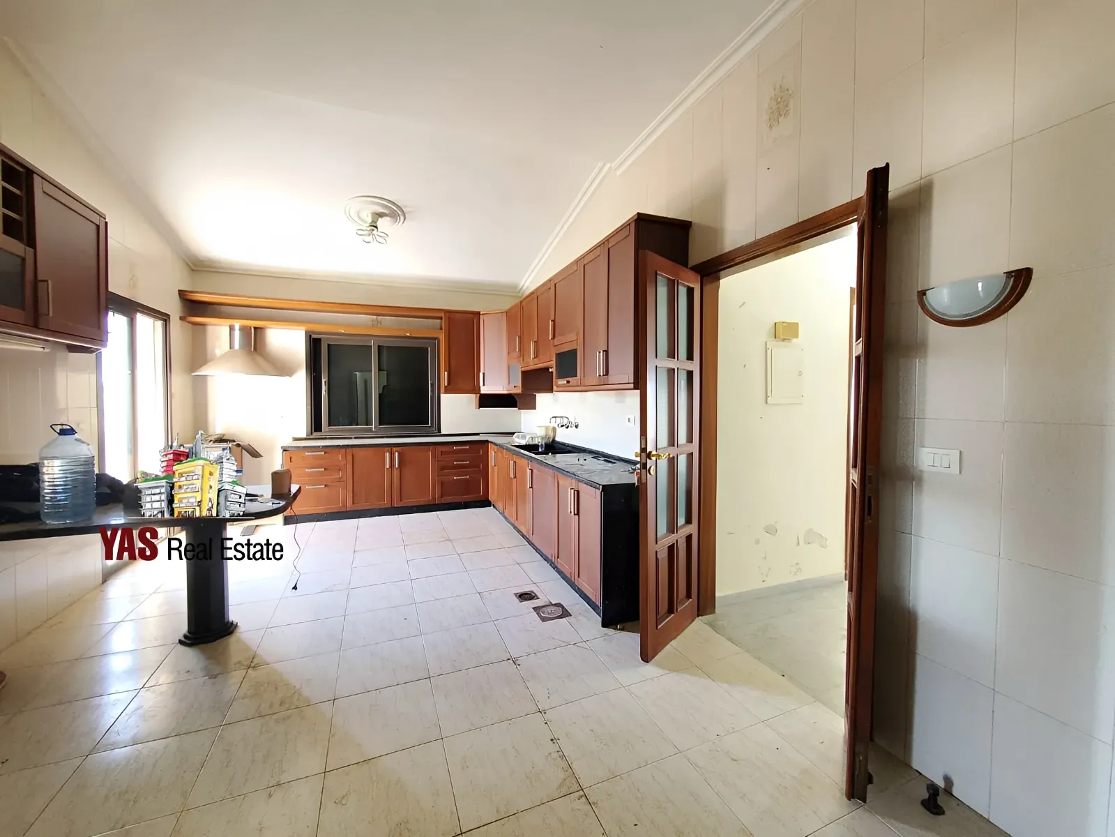 Apartment for Sale in Ballouneh