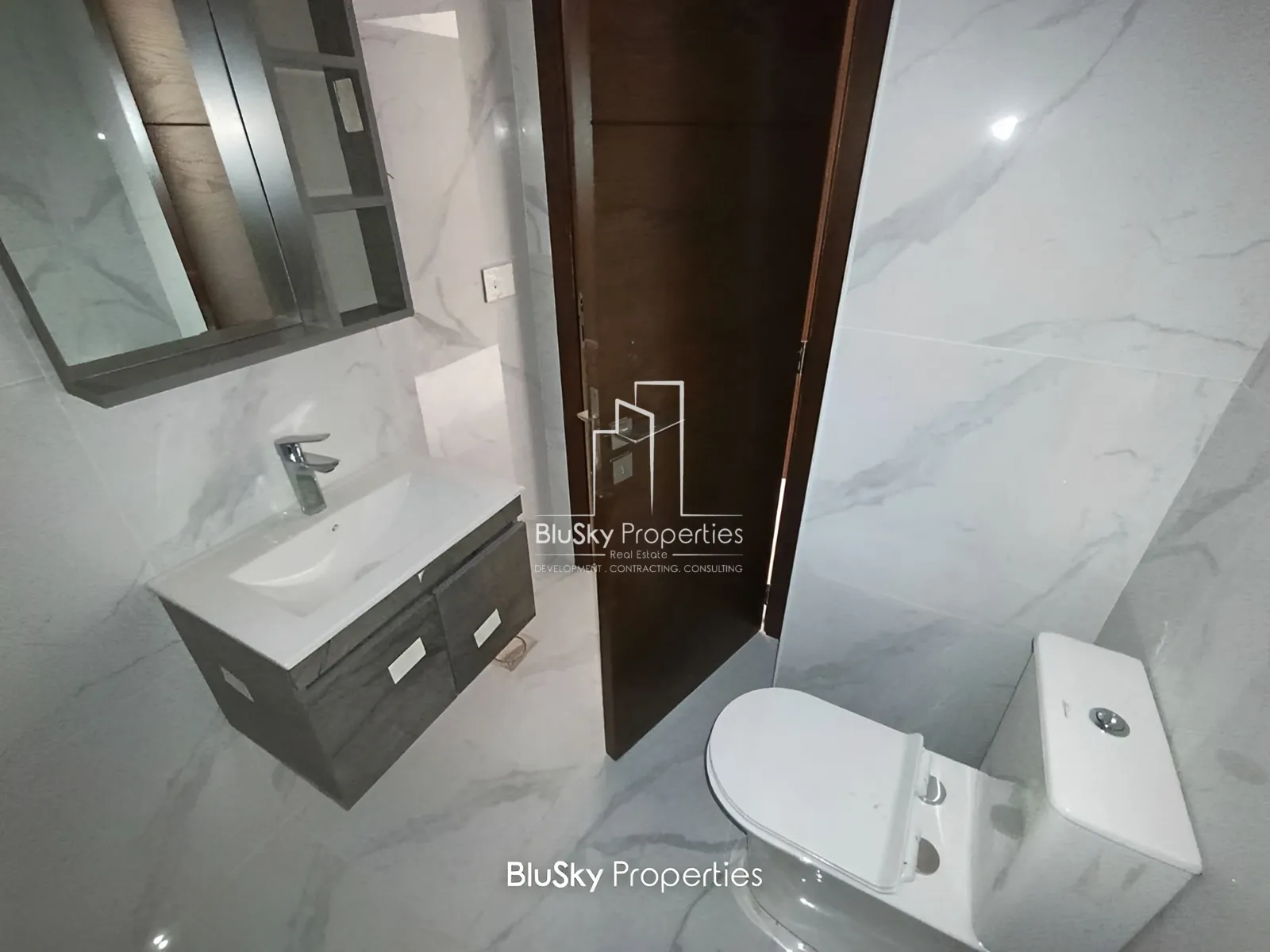 Apartment for Sale in Hosrayel
