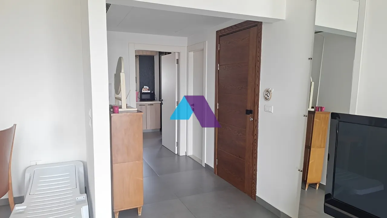 Apartment for Sale in Achrafieh - 3 bed, 4 bath