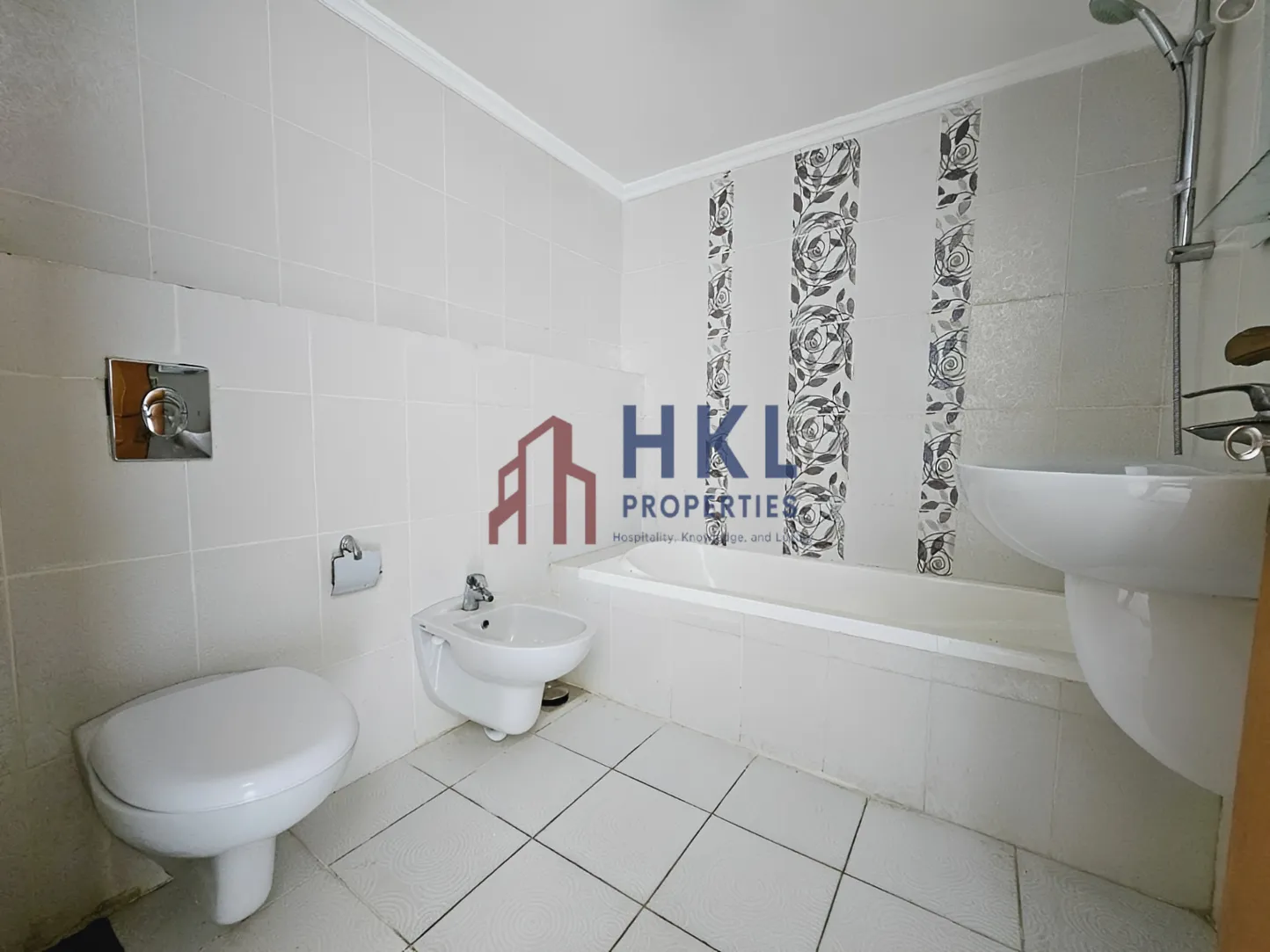 Apartment for rent in Monot, Bayrut, Lebanon