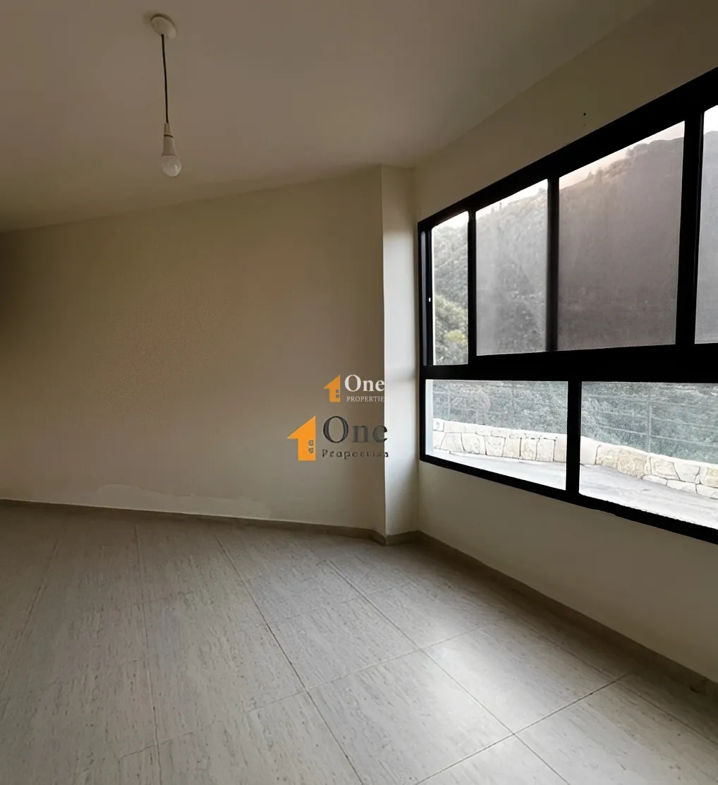 Apartment for sale in Ghadras, Lebanon - 3 bed, 2 bath