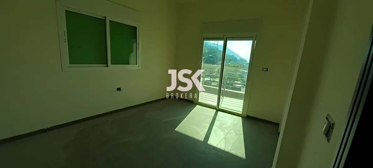 Apartment for Sale in Chnaneir, Lebanon