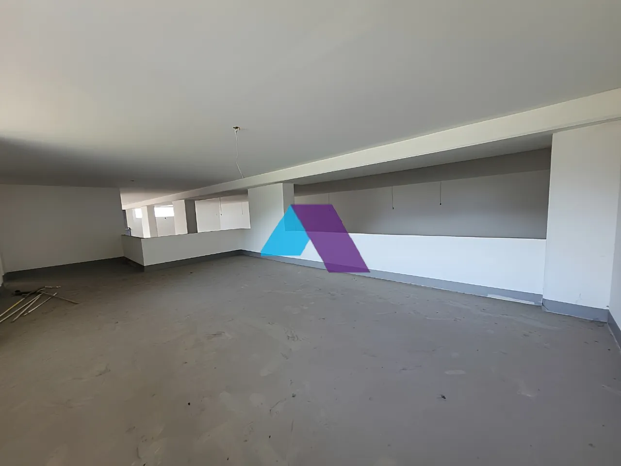 Building for rent in Roumieh