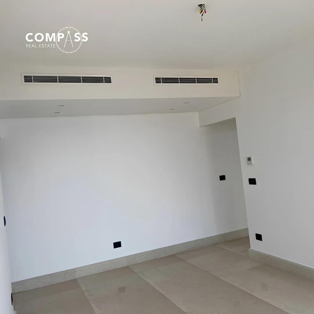 Apartment for rent in Raoucheh, Beirut, Lebanon - 3 bed, 4 bath