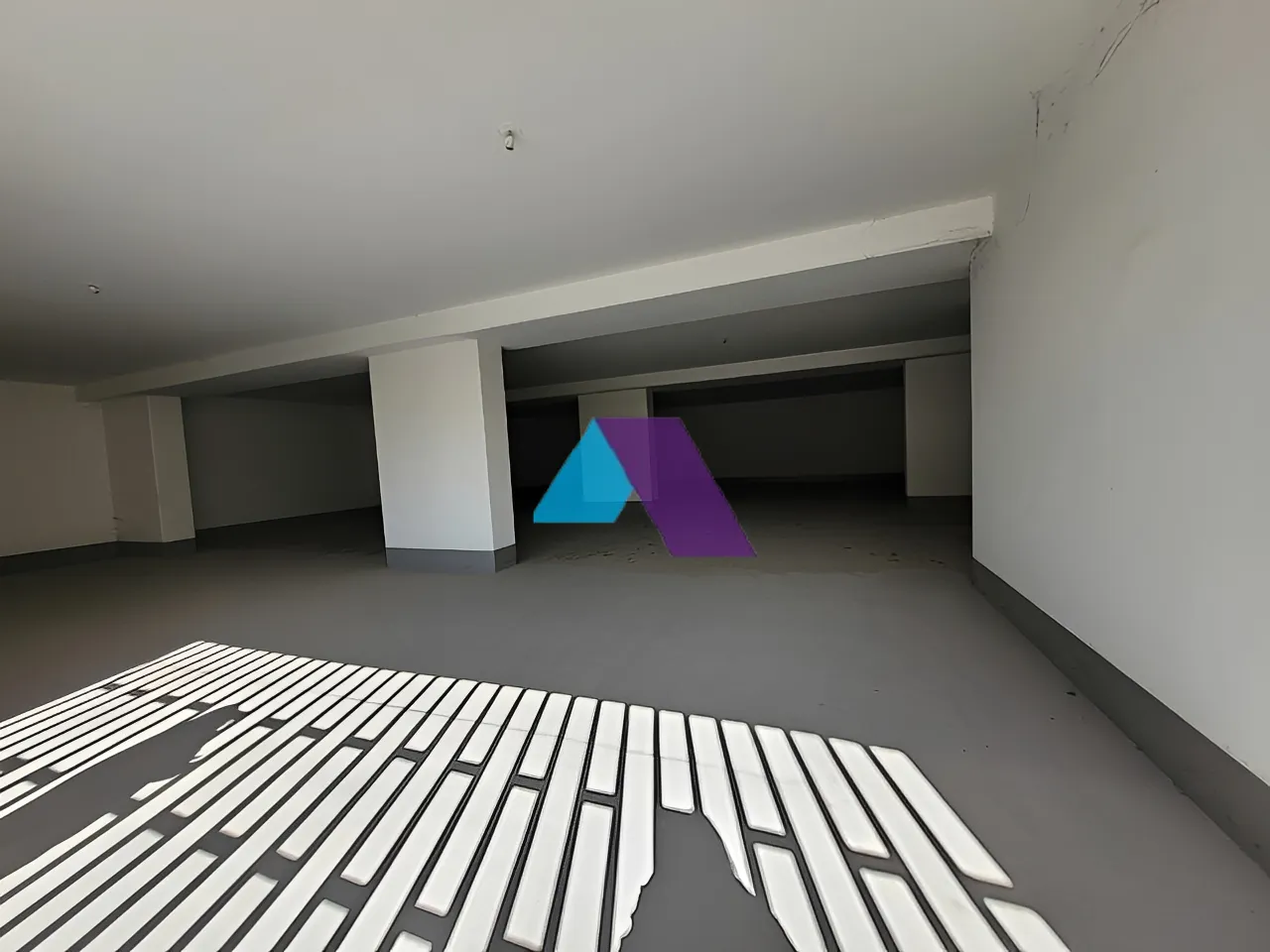 Building for rent in Roumieh