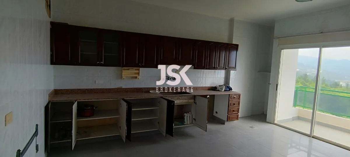 Apartment for Sale in Fatqa, Lebanon - 3 bed, 3 bath