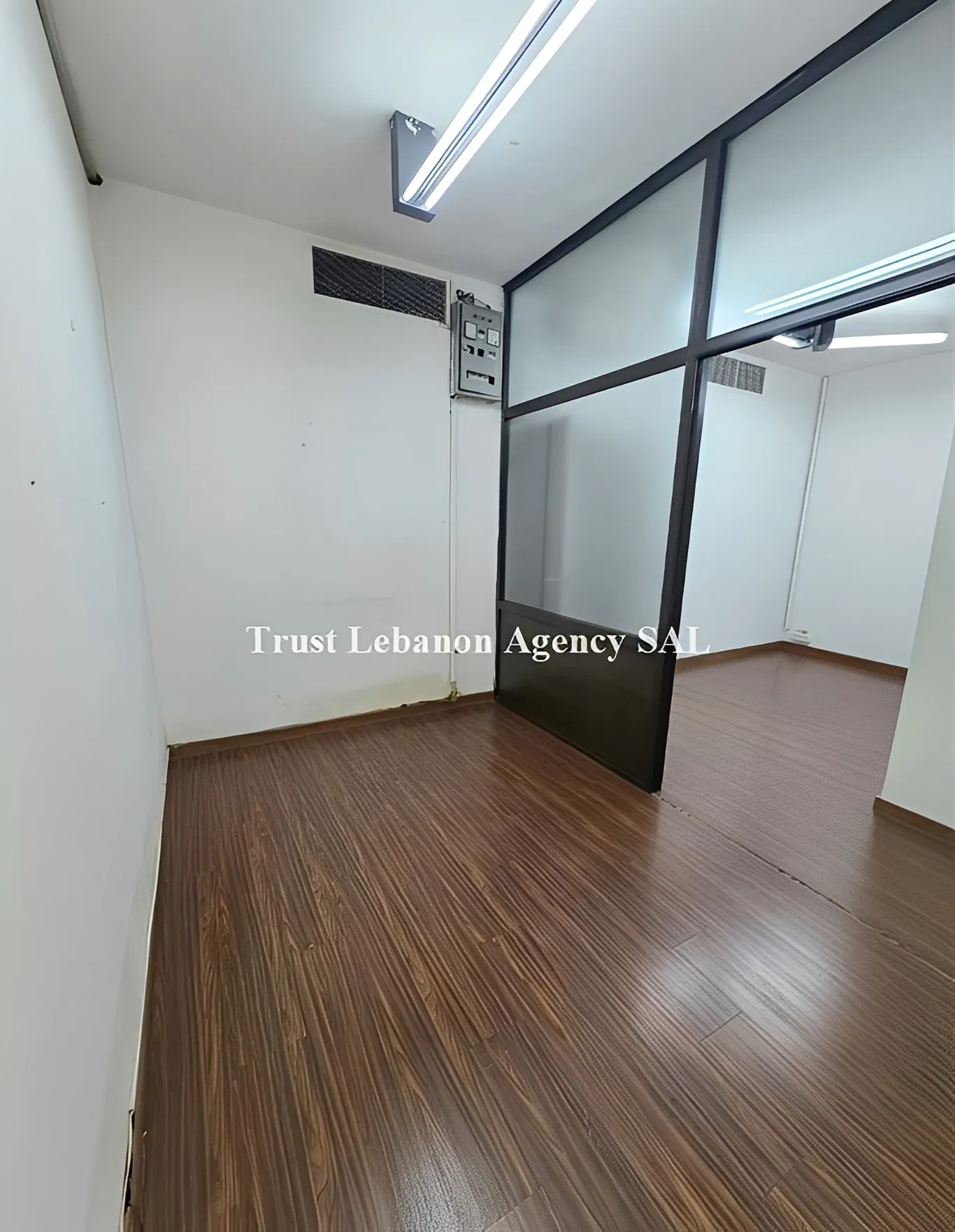 Office for rent in Metn, Horsh Tabet