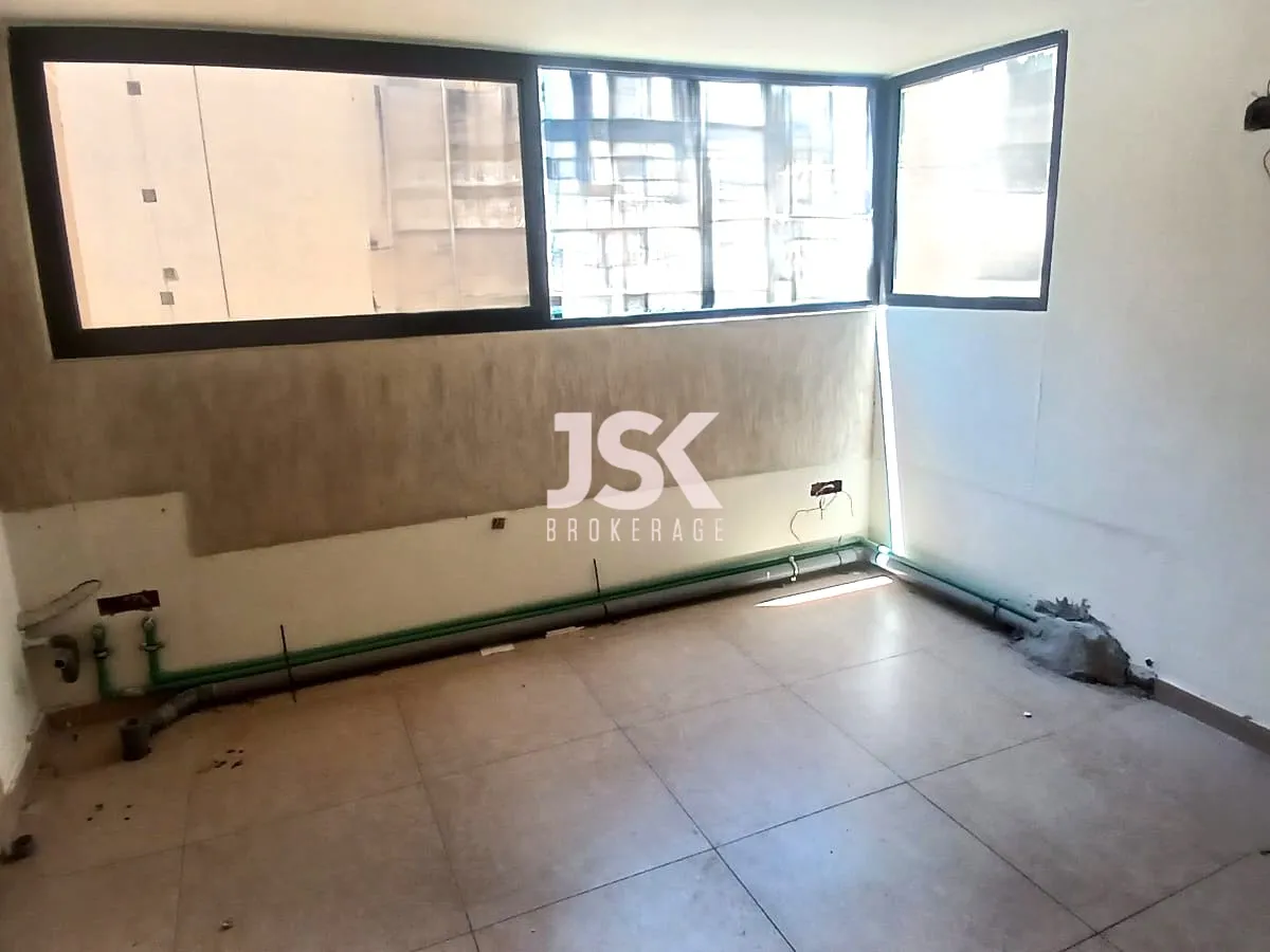 Office for Rent in Jdeideh