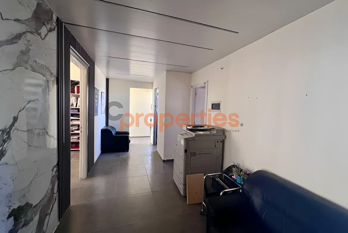 Office for sale in Dekwaneh
