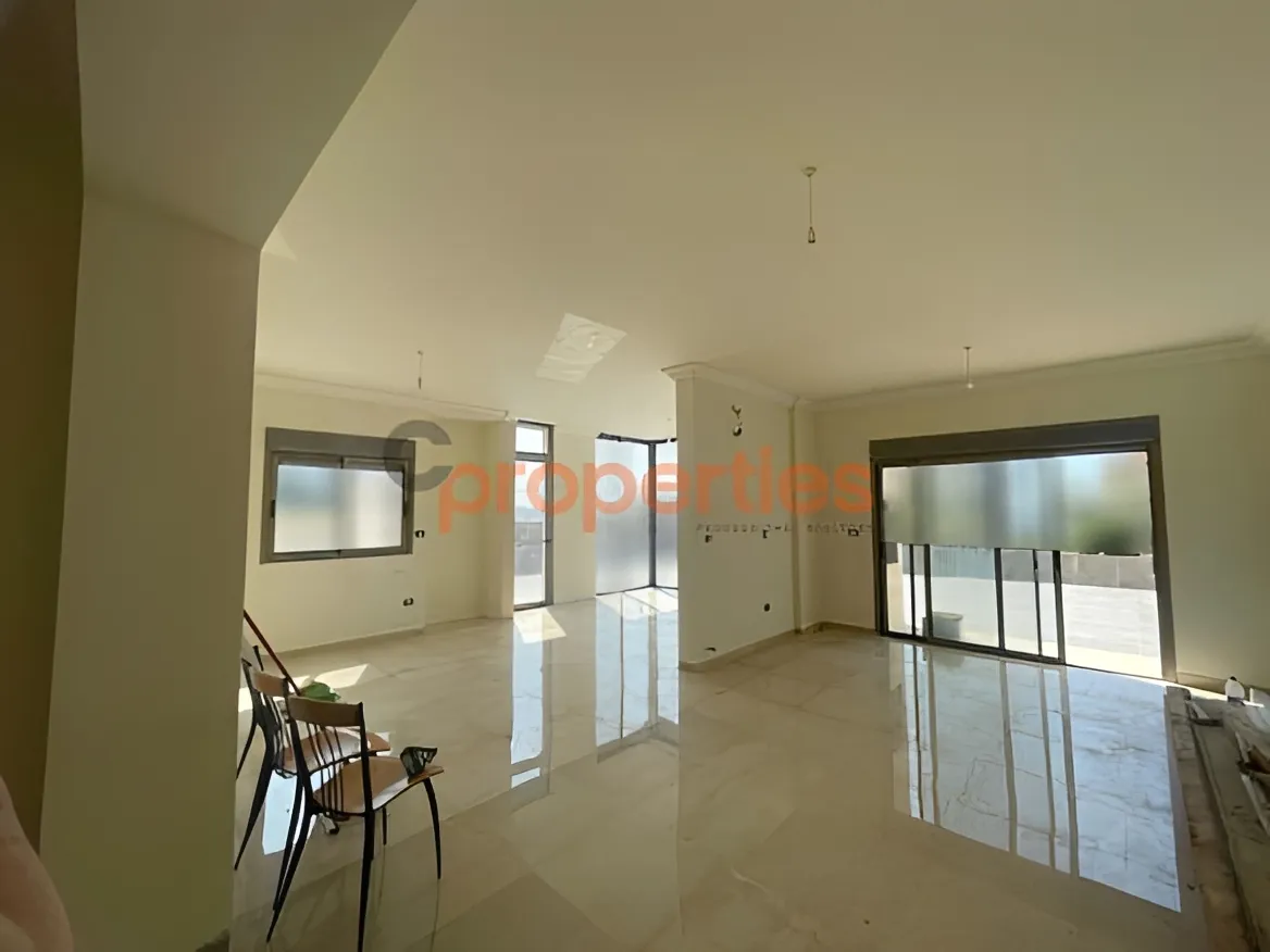 Apartment for Sale in Kfar Hbab - 3 bed, 4 bath
