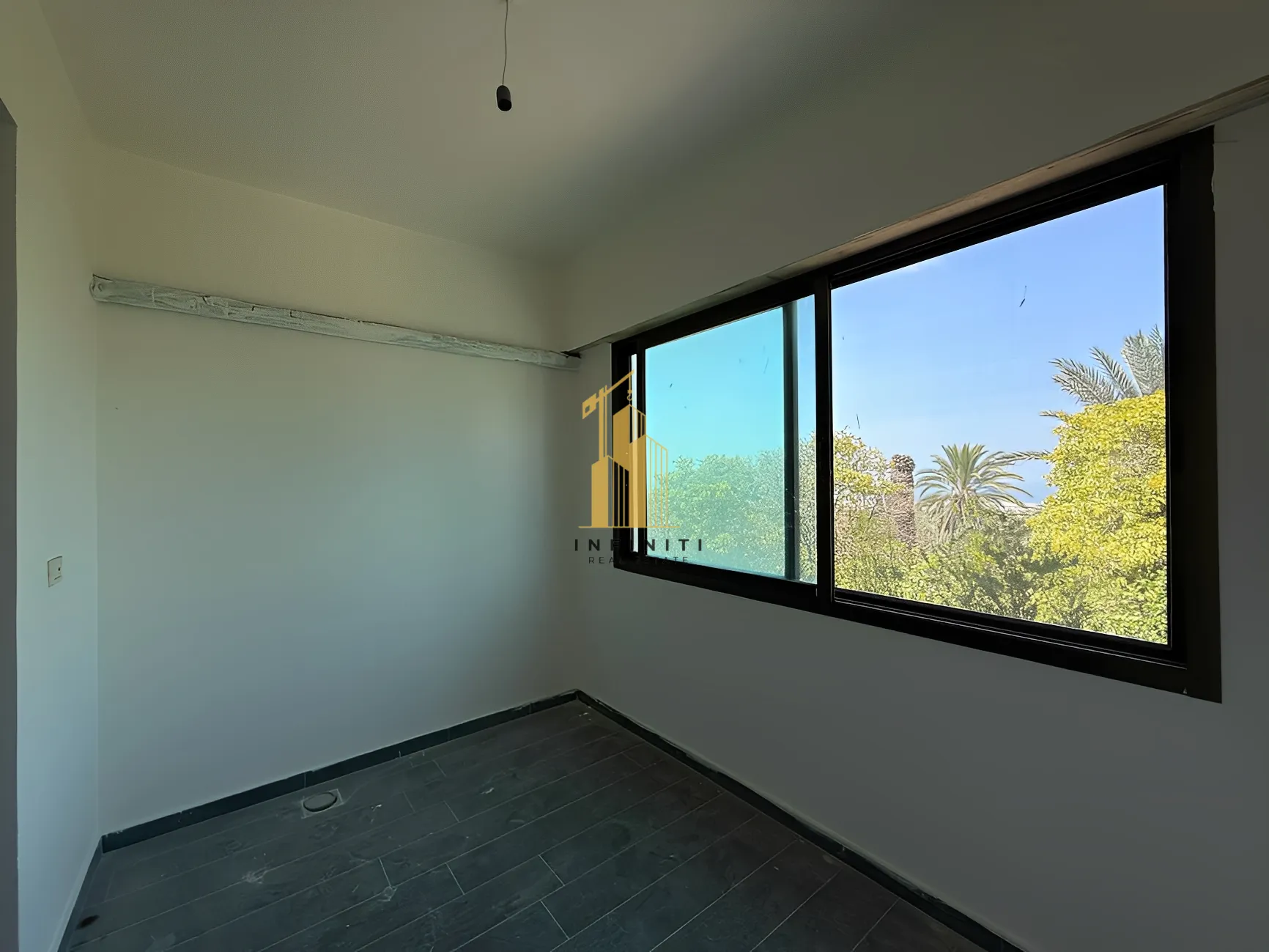 Apartment for Sale in Chouaifet El Aamroussieh, Lebanon - 2 bed, 2 bath