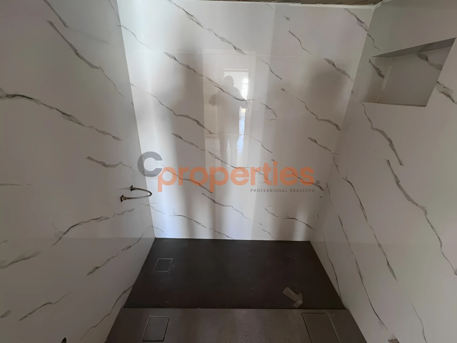 Apartment for Sale in Dekwaneh