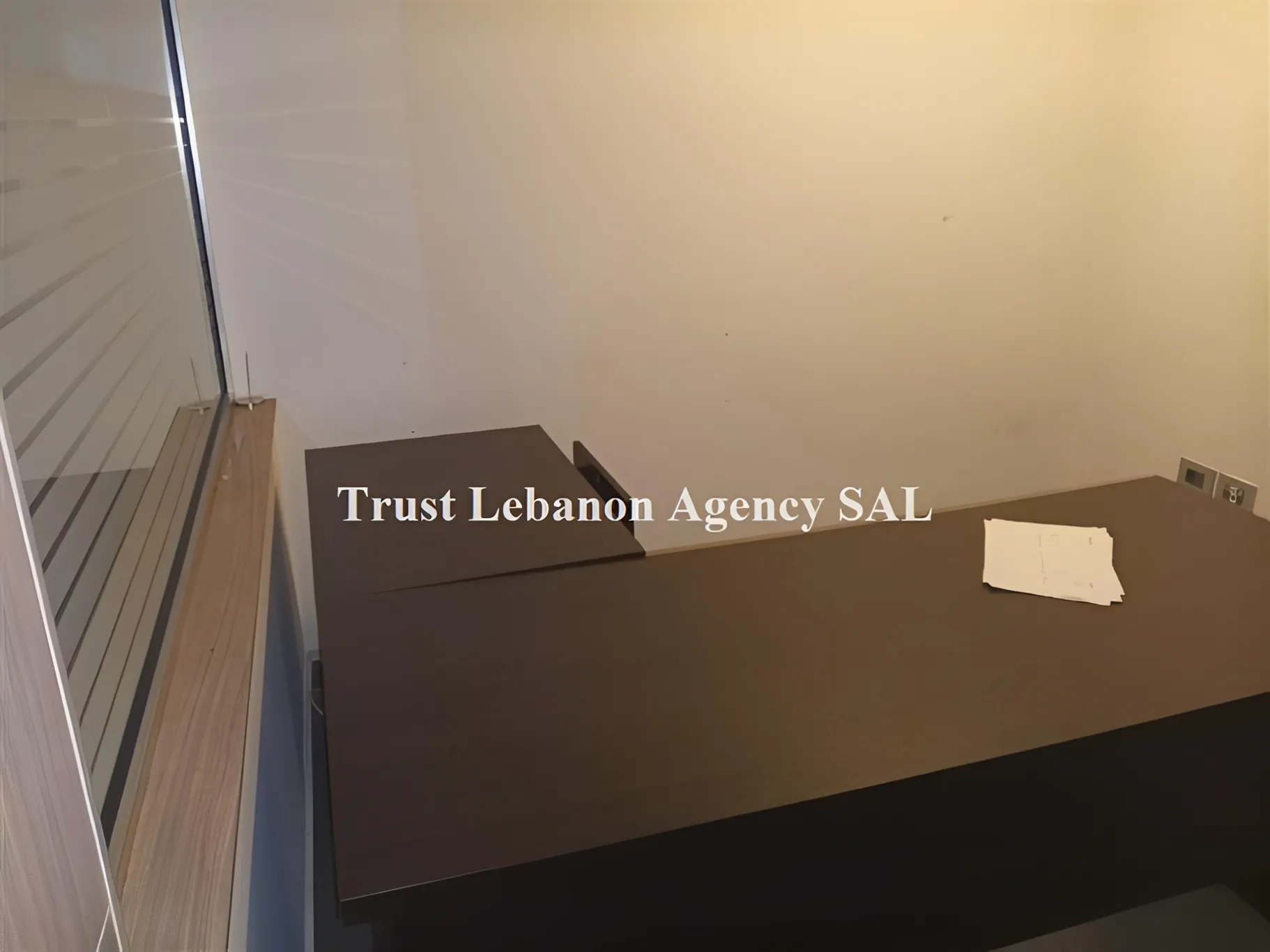 Office for rent in Beirut, Jnah