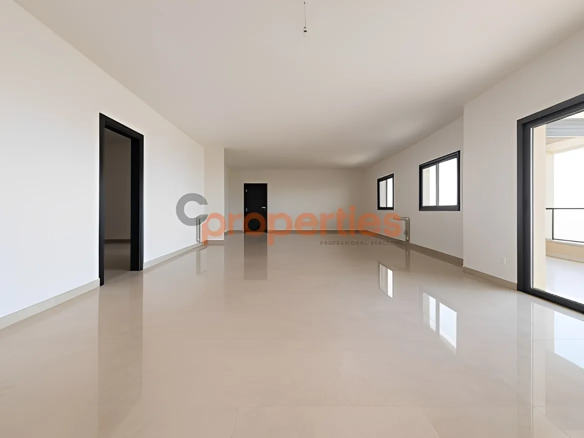 Apartment for Sale in Kfar Hbab - 3 bed, 5 bath