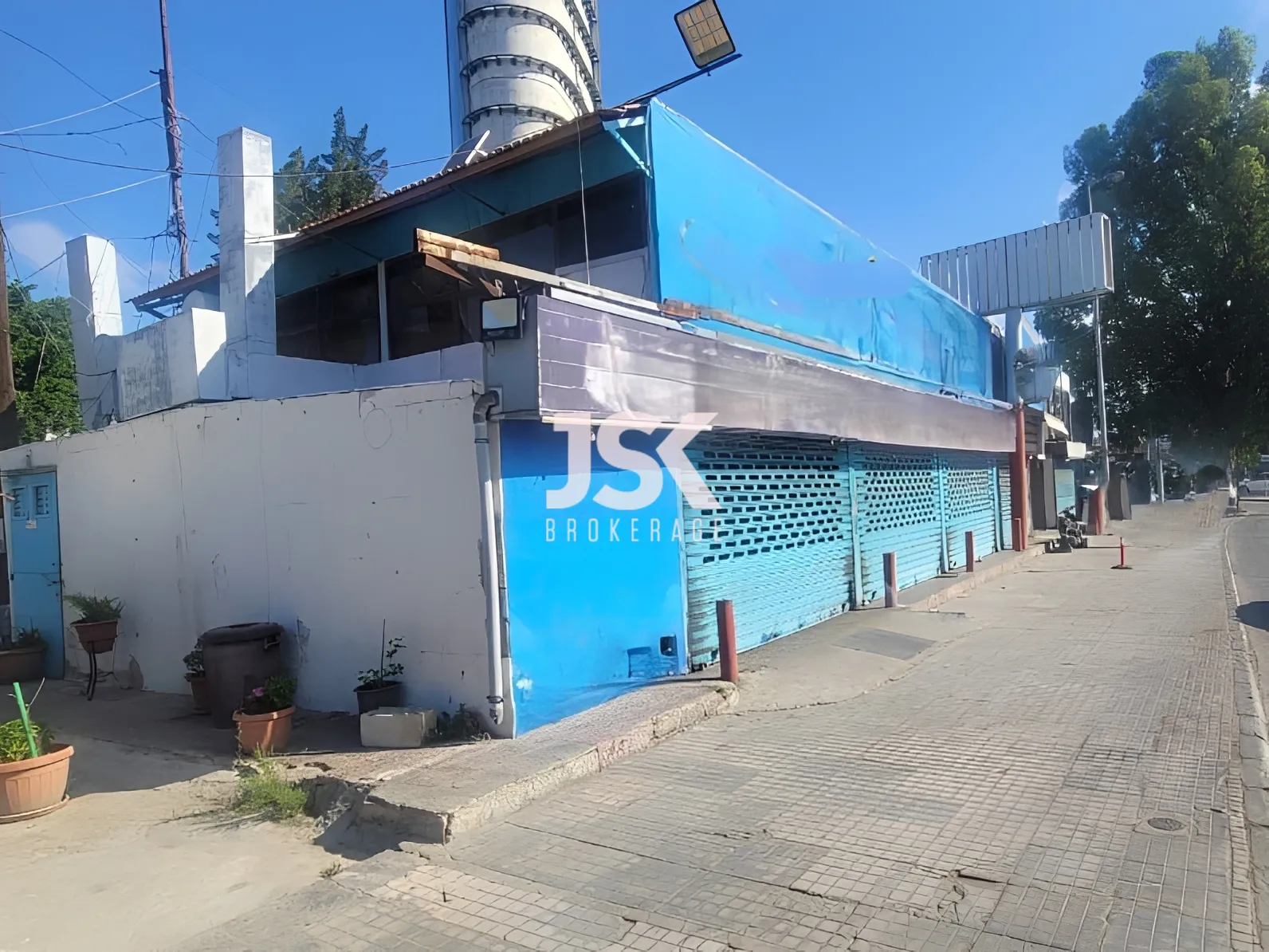 Showroom for Rent in Forn El Chebbak