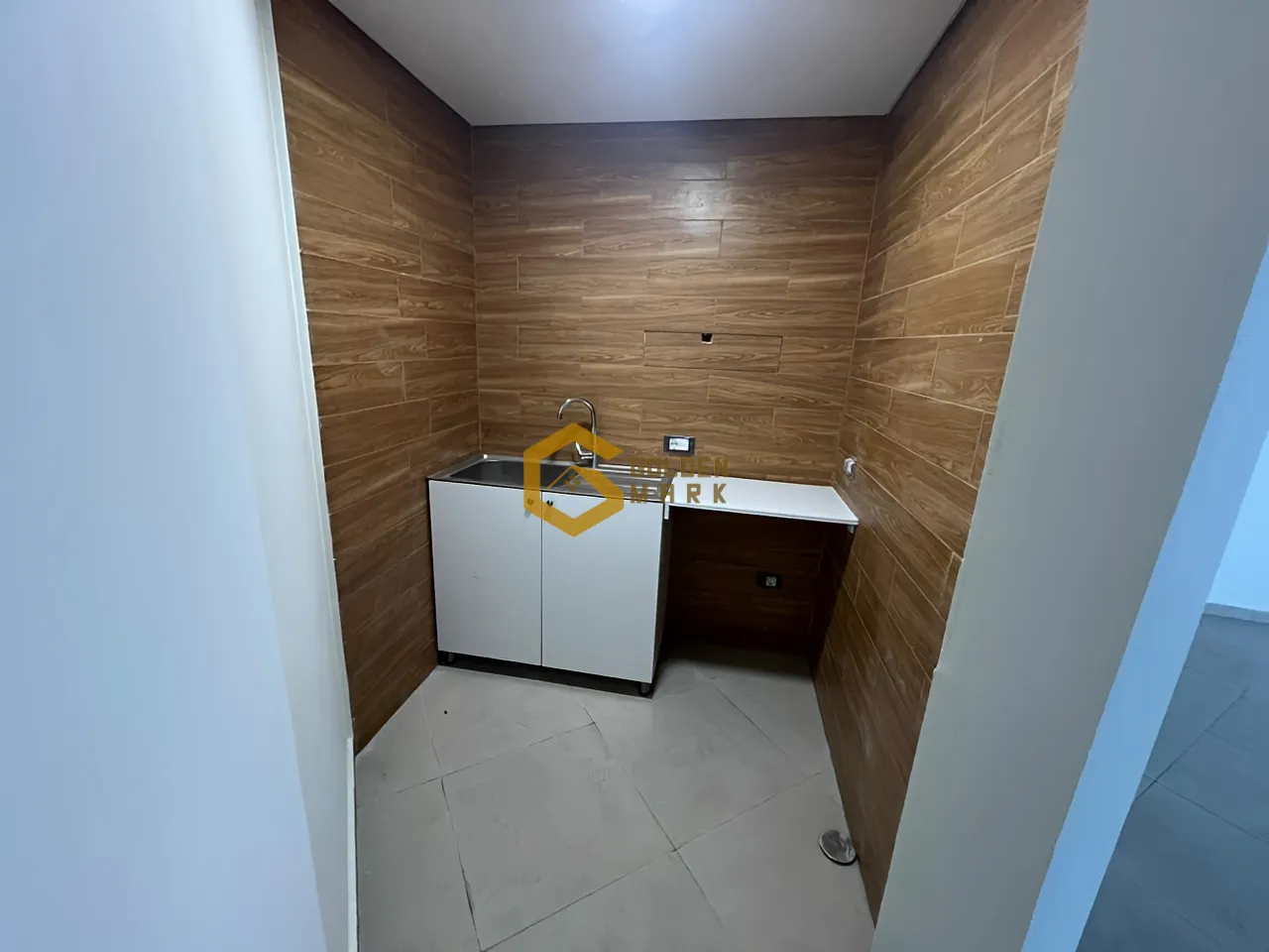 Shop for rent in Adma w Dafnah
