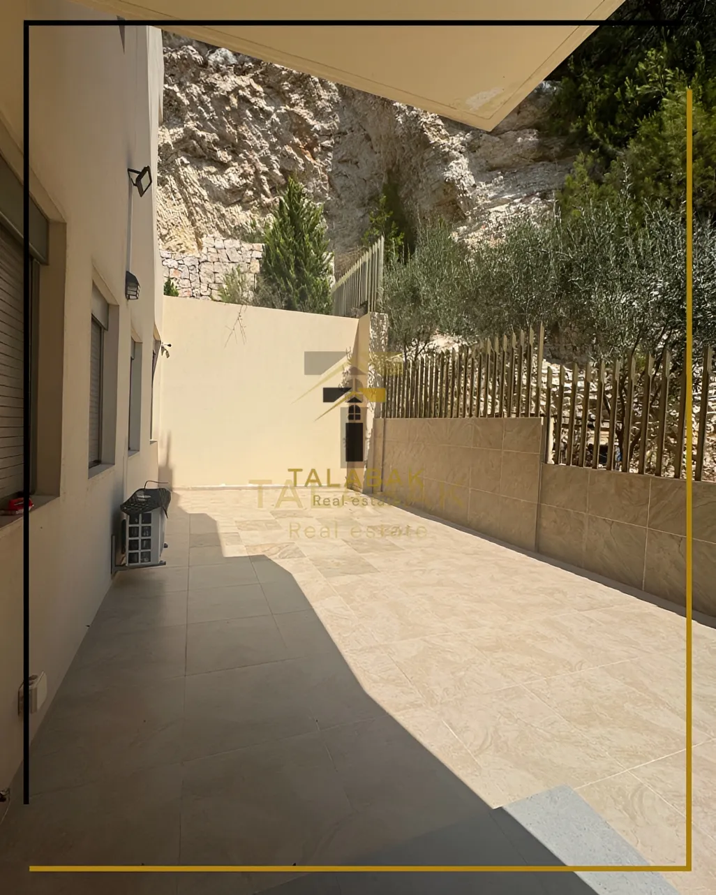 Apartment for sale in Blat