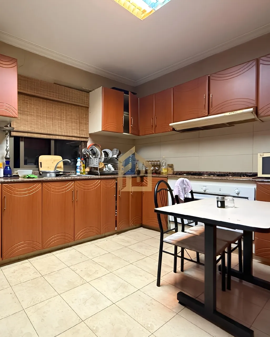 Apartment for Sale in Mazraa, Bayrut, Lebanon