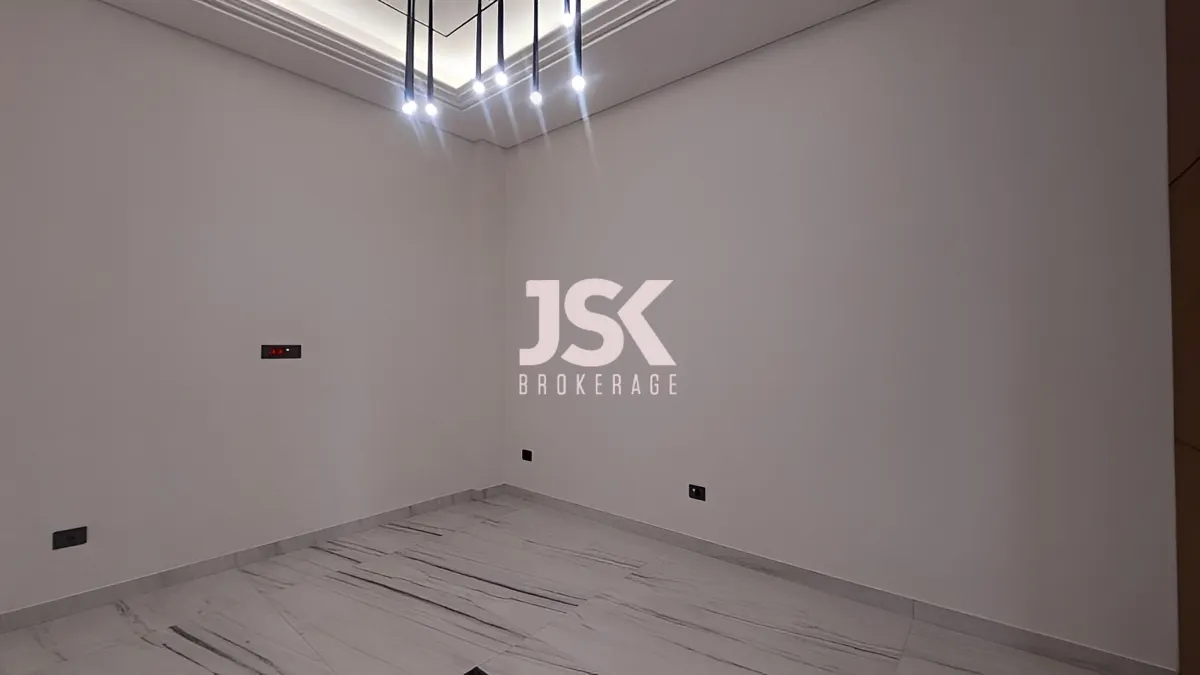 Office for sale in Downtown