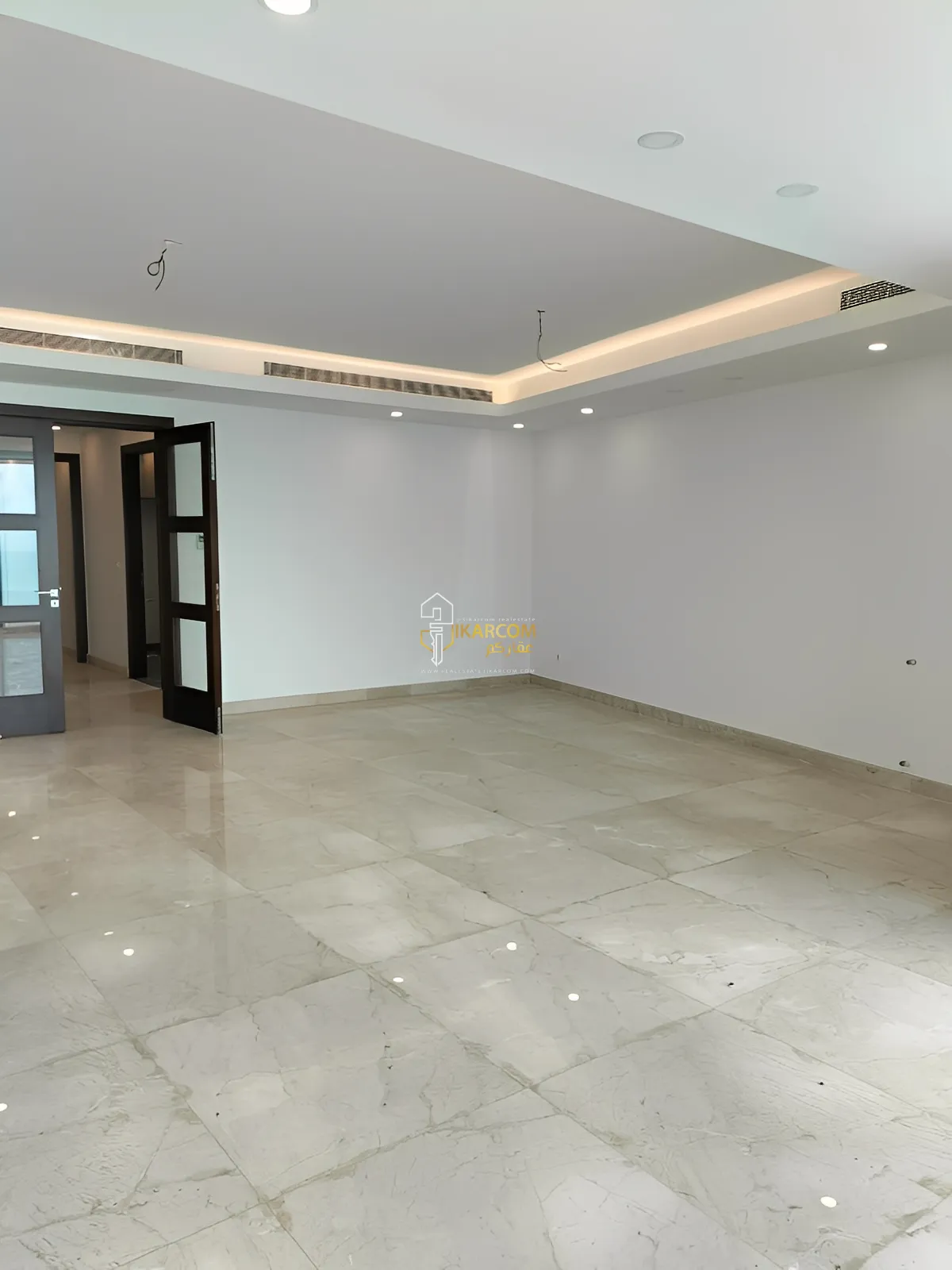 Apartment for sale in Sahel Aalma - 3 bed, 5 bath