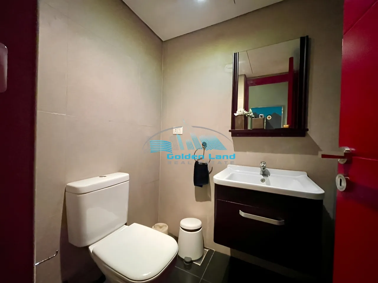 Apartment for Sale in Haret Sakher