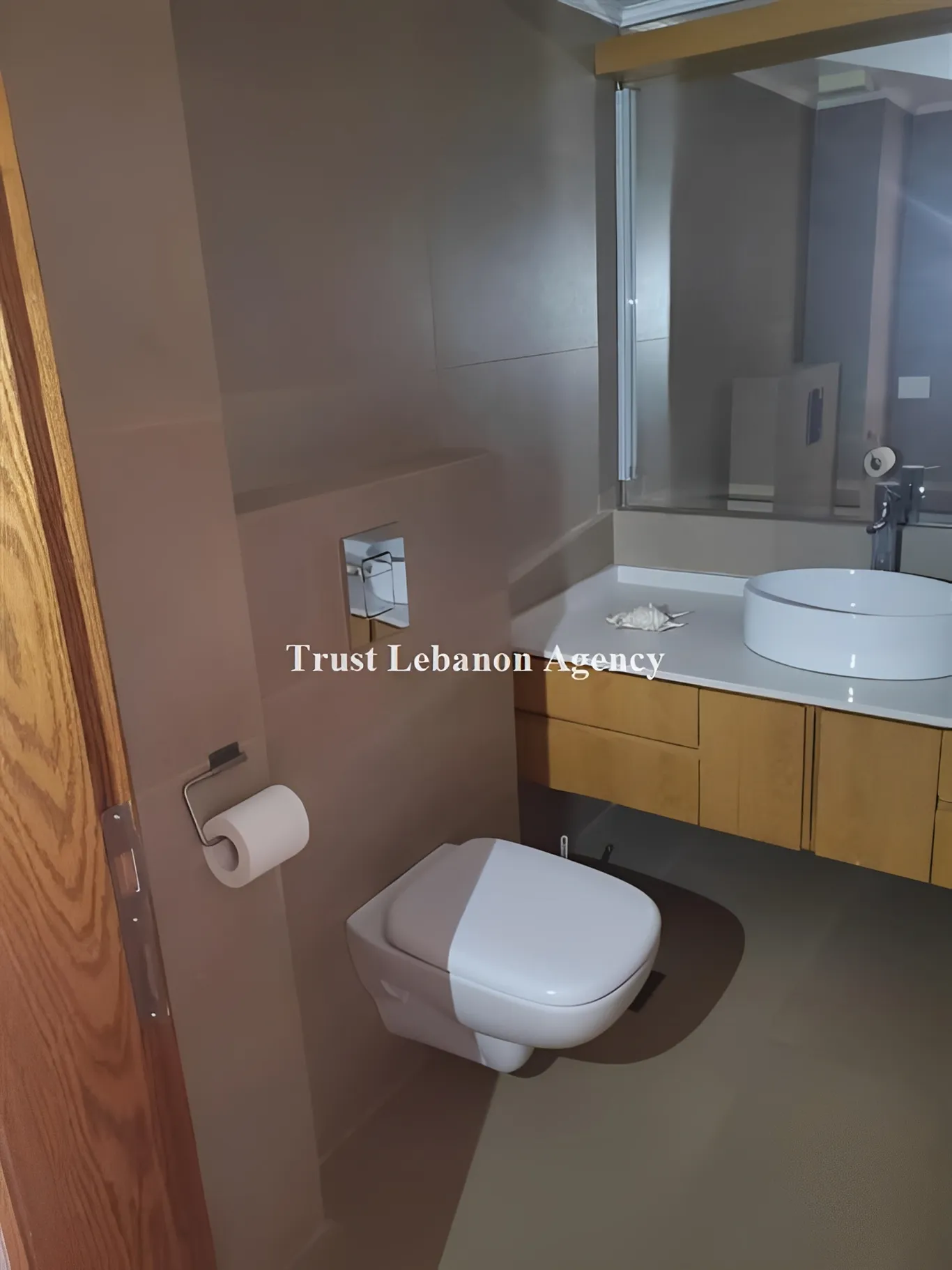 Apartment for Sale in Baabda, Hazmieh - 2 bed, 4 bath