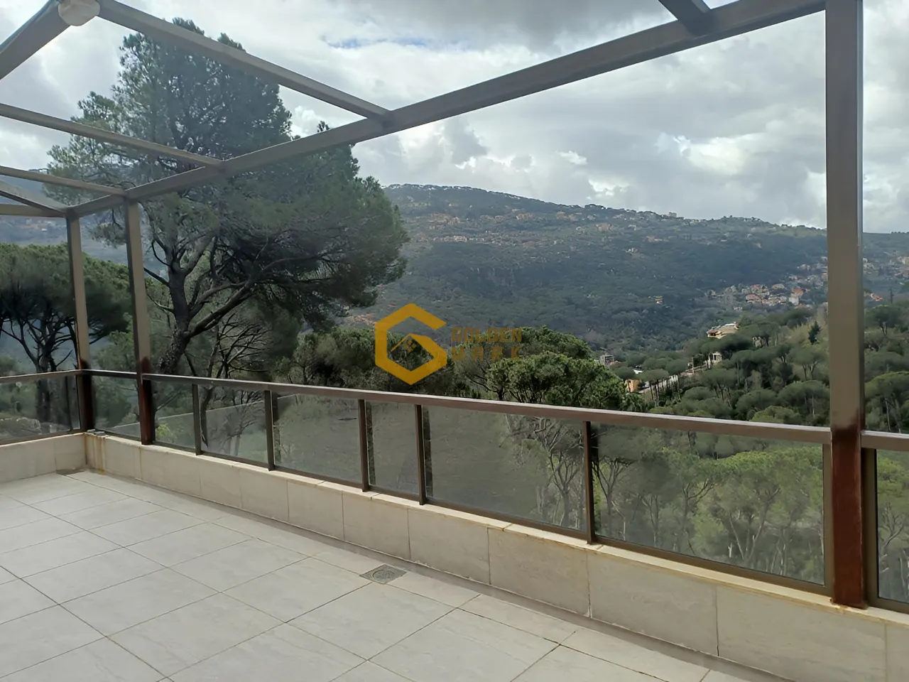 Apartment for Sale in Baabdat - 5 bed, 4 bath